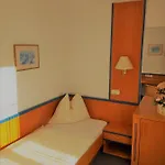 Thuenauer Hotel Offenhausen