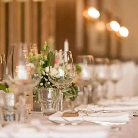 Hotel Thuenauer *