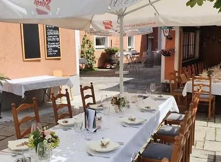 Thuenauer ホテル Offenhausen