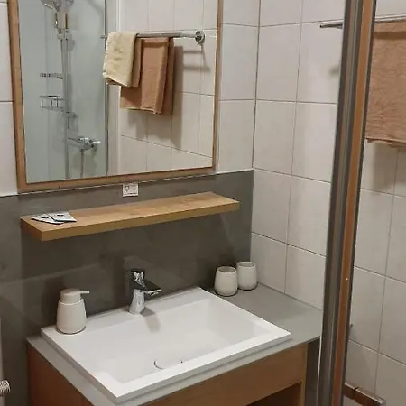 Thuenauer ホテル *